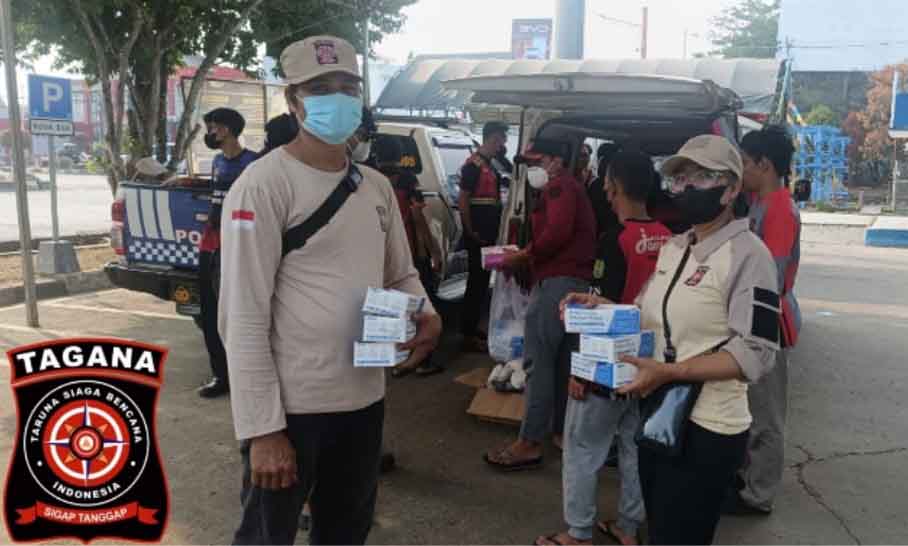 You are currently viewing Pembagian Masker Kepada Masyarakat Terdampak Karhutla di Kalimantan Timur