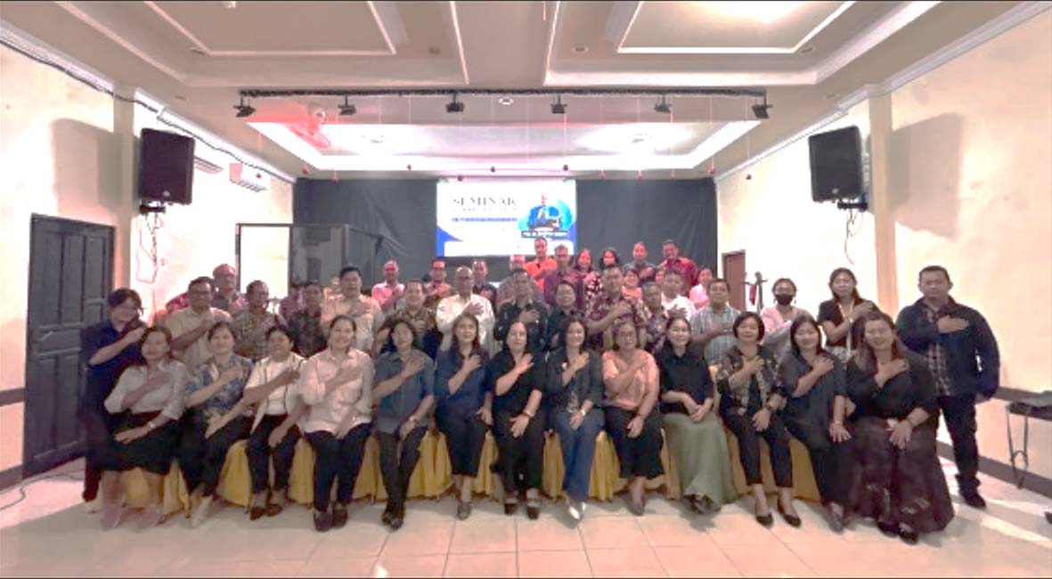 You are currently viewing Seminar Teologis di Palangkaraya 
