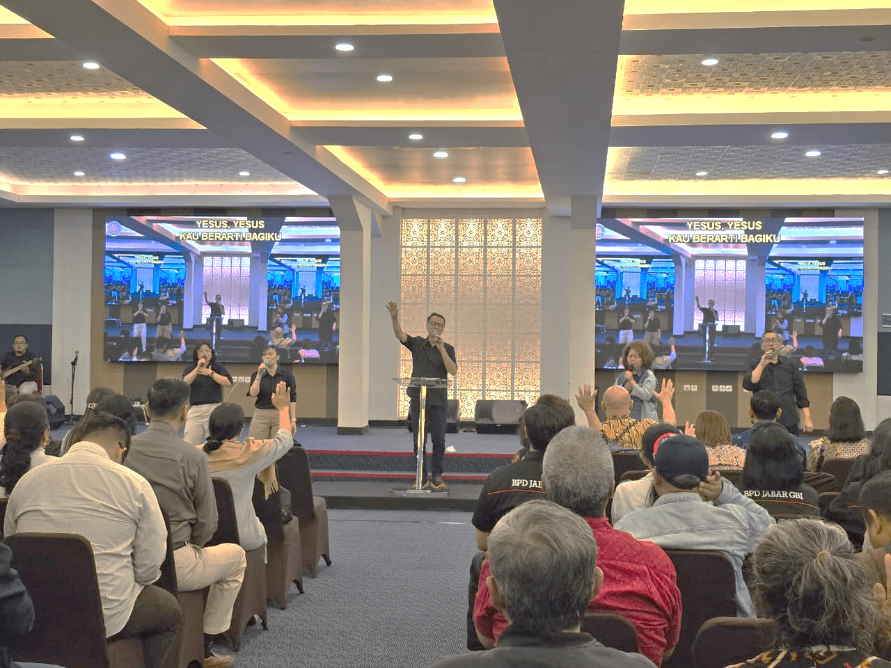 You are currently viewing Seruan Doa Bagi Bangsa Indonesia dan Revival